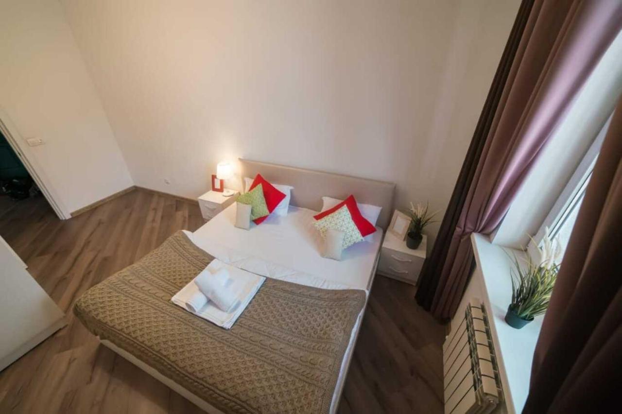 Hotel Manica Vavilon Almatı Dış mekan fotoğraf
